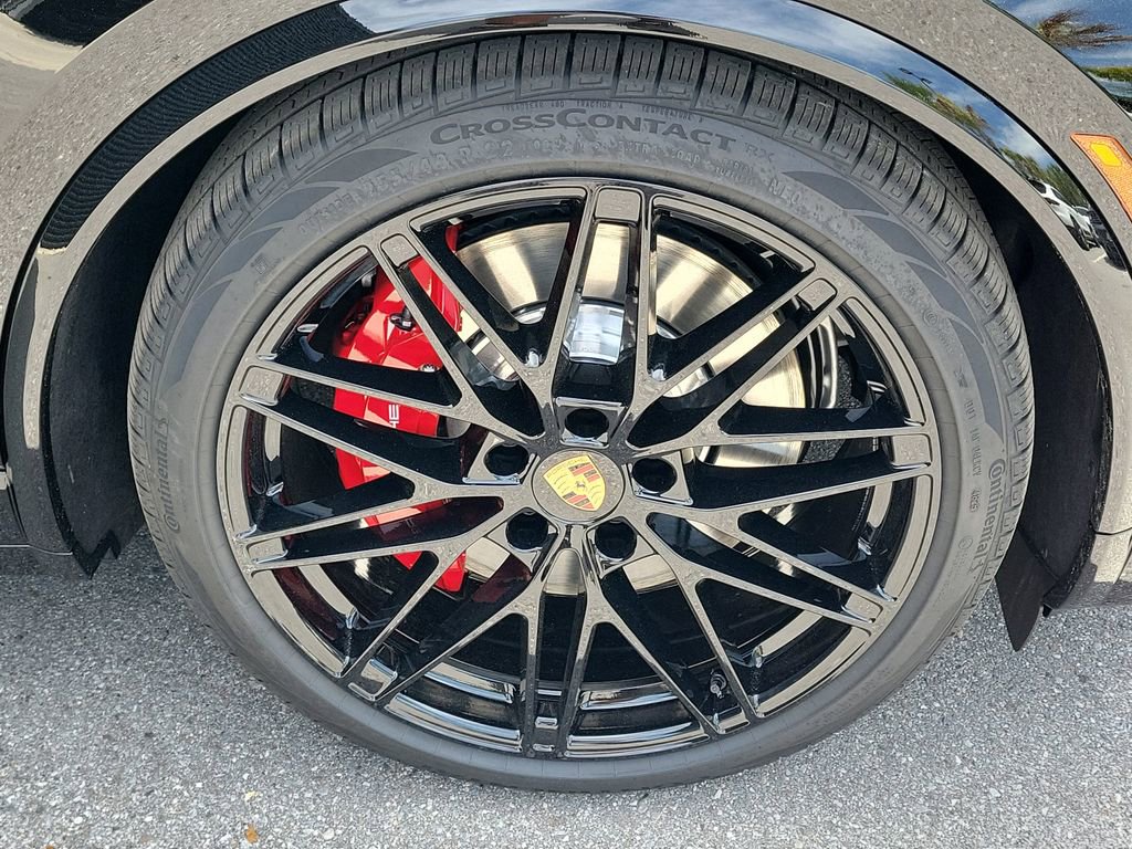 New 2026 Porsche Macan GTS Electric image 13