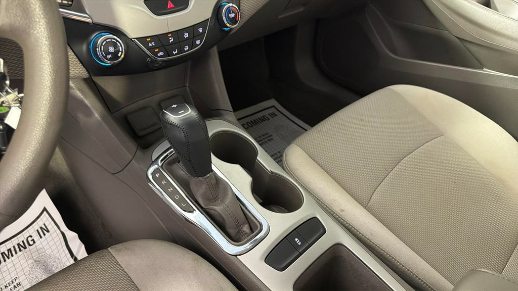 Used 2017 Chevrolet Cruze LS FWD image 23