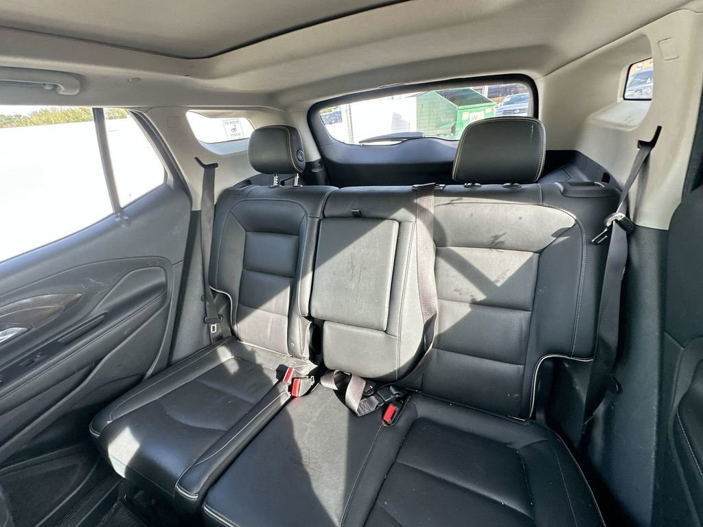 Used 2018 GMC Terrain Denali w/ Advanced Safety Package image 23