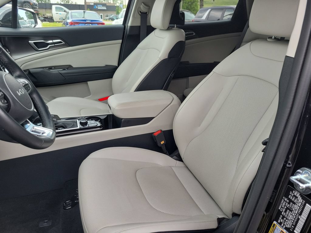 Certified 2024 Kia Sportage EX AWD/4WD image 10