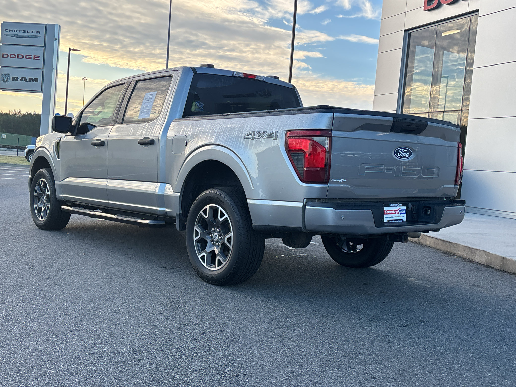 Used 2024 Ford F150 STX AWD/4WD image 4