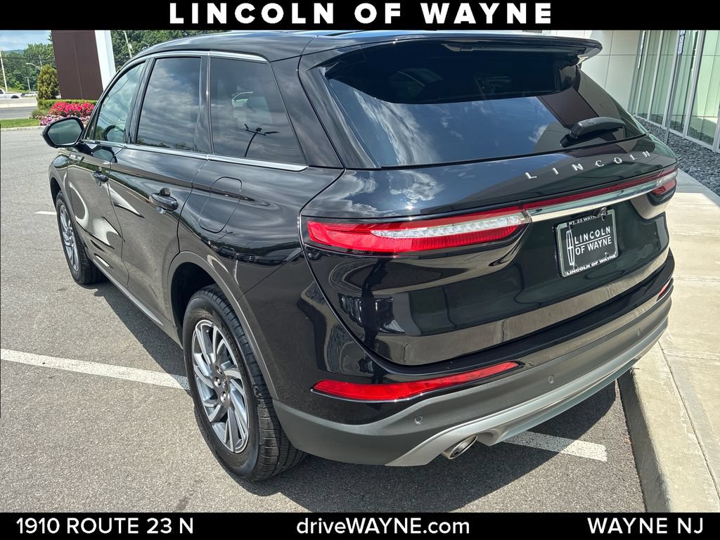 Certified 2024 Lincoln Corsair AWD w/ Equipment Group 101A image 4