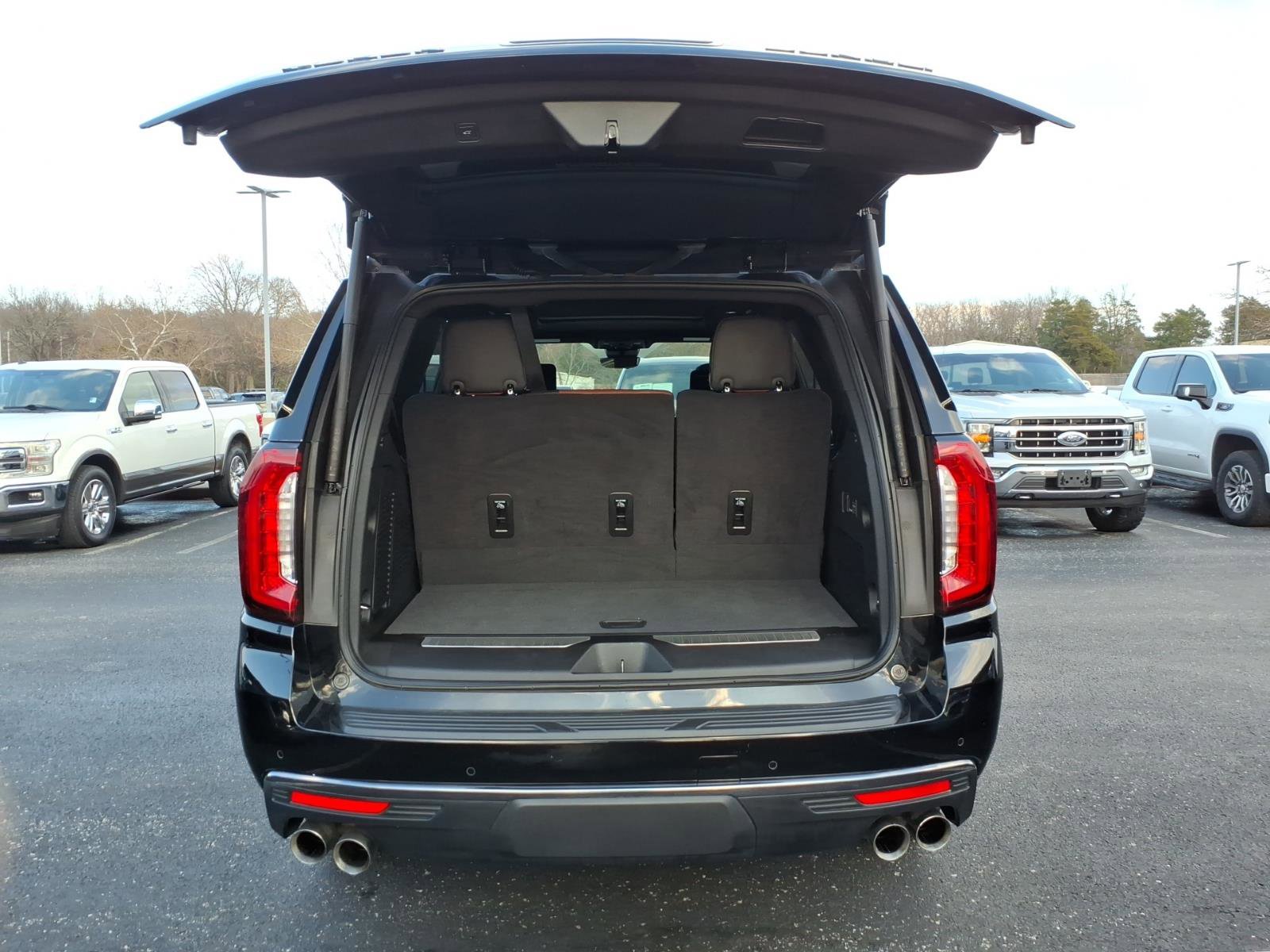 Used 2024 GMC Yukon Denali Ultimate image 5