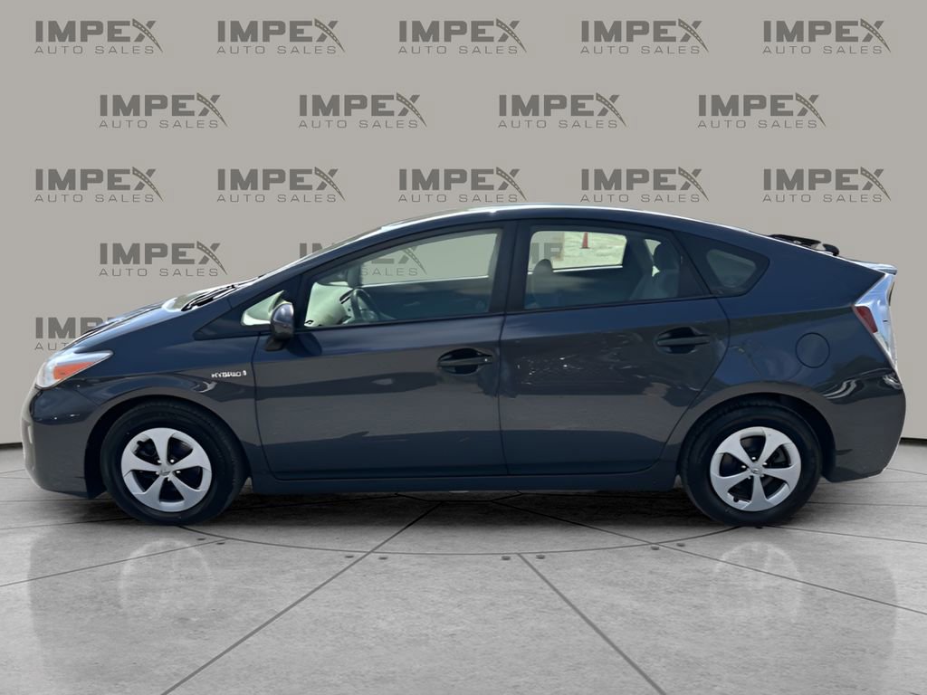 Used 2014 Toyota Prius Three FWD image 2