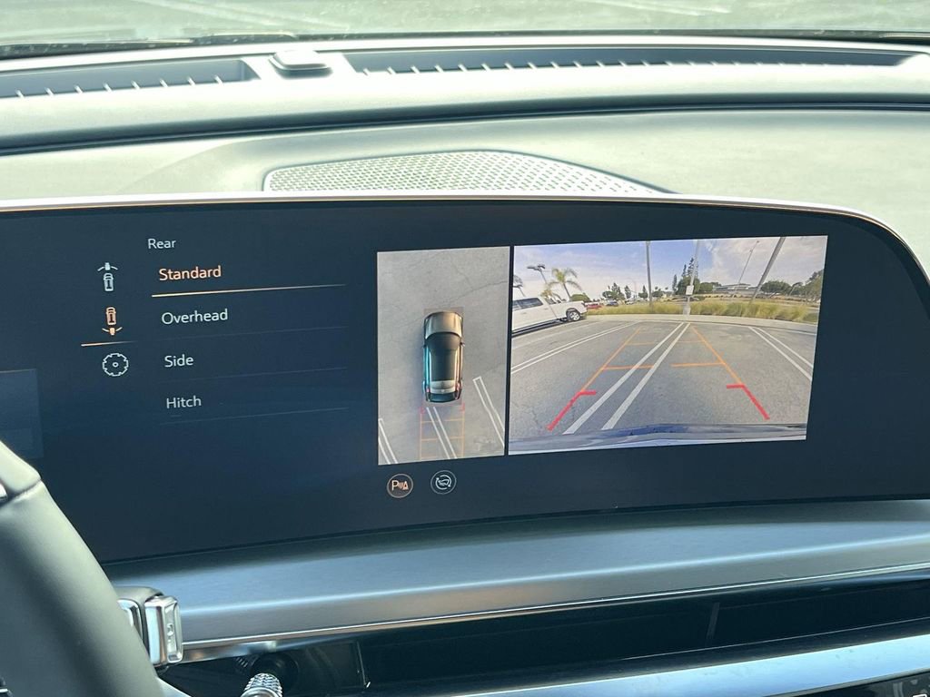 New 2025 Cadillac Lyriq Sport image 20