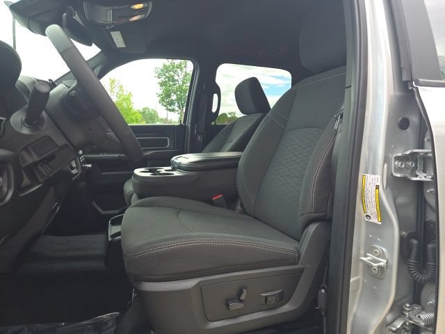 Certified 2026 RAM 2500 Big Horn AWD/4WD image 10