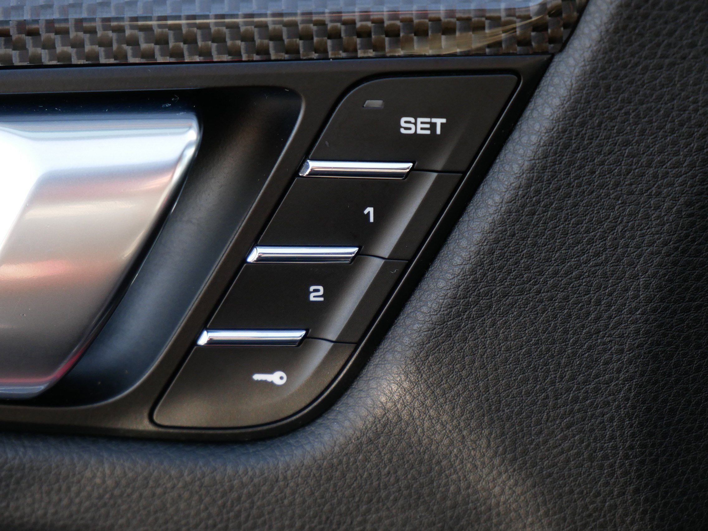 Used 2018 Porsche Macan GTS image 28