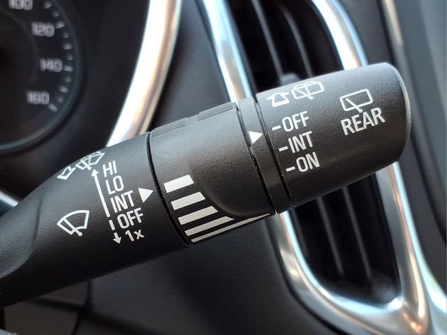 Used 2019 Chevrolet Equinox LT FWD image 28