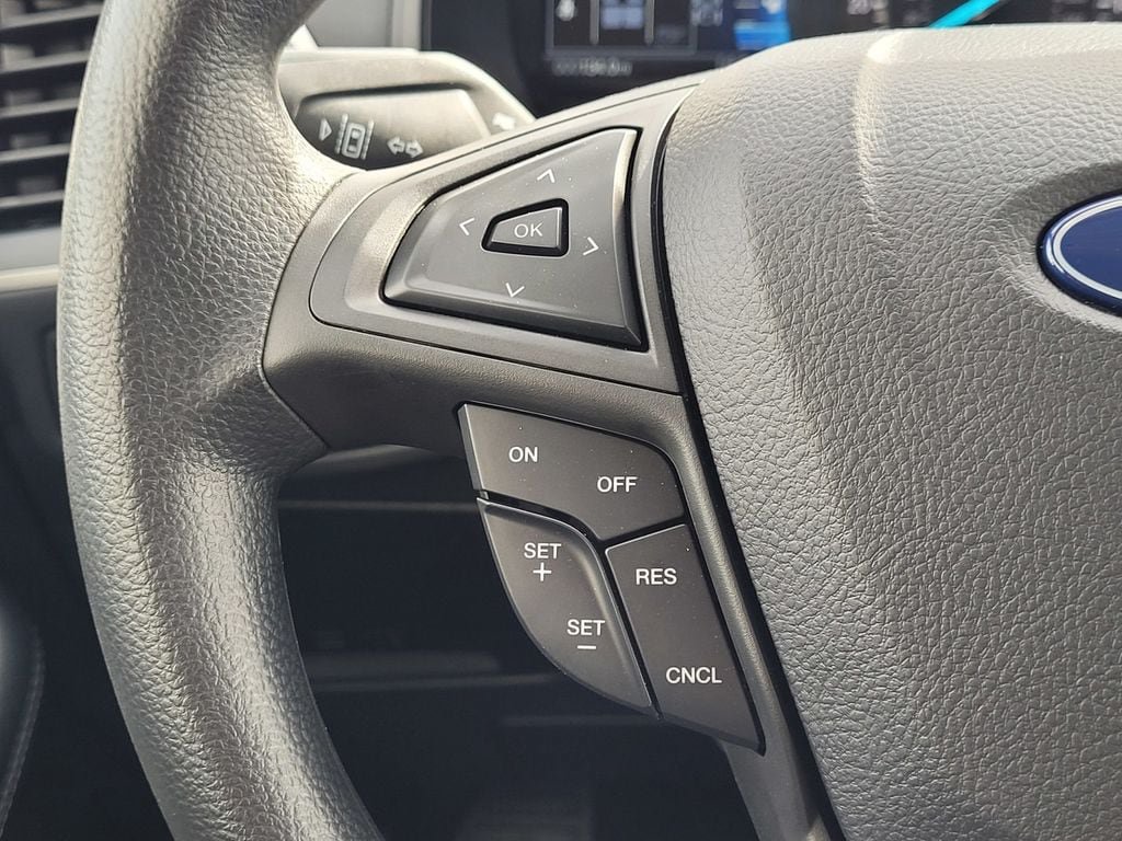 New 2024 Ford Edge SE w/ Black Appearance Package AWD/4WD image 17