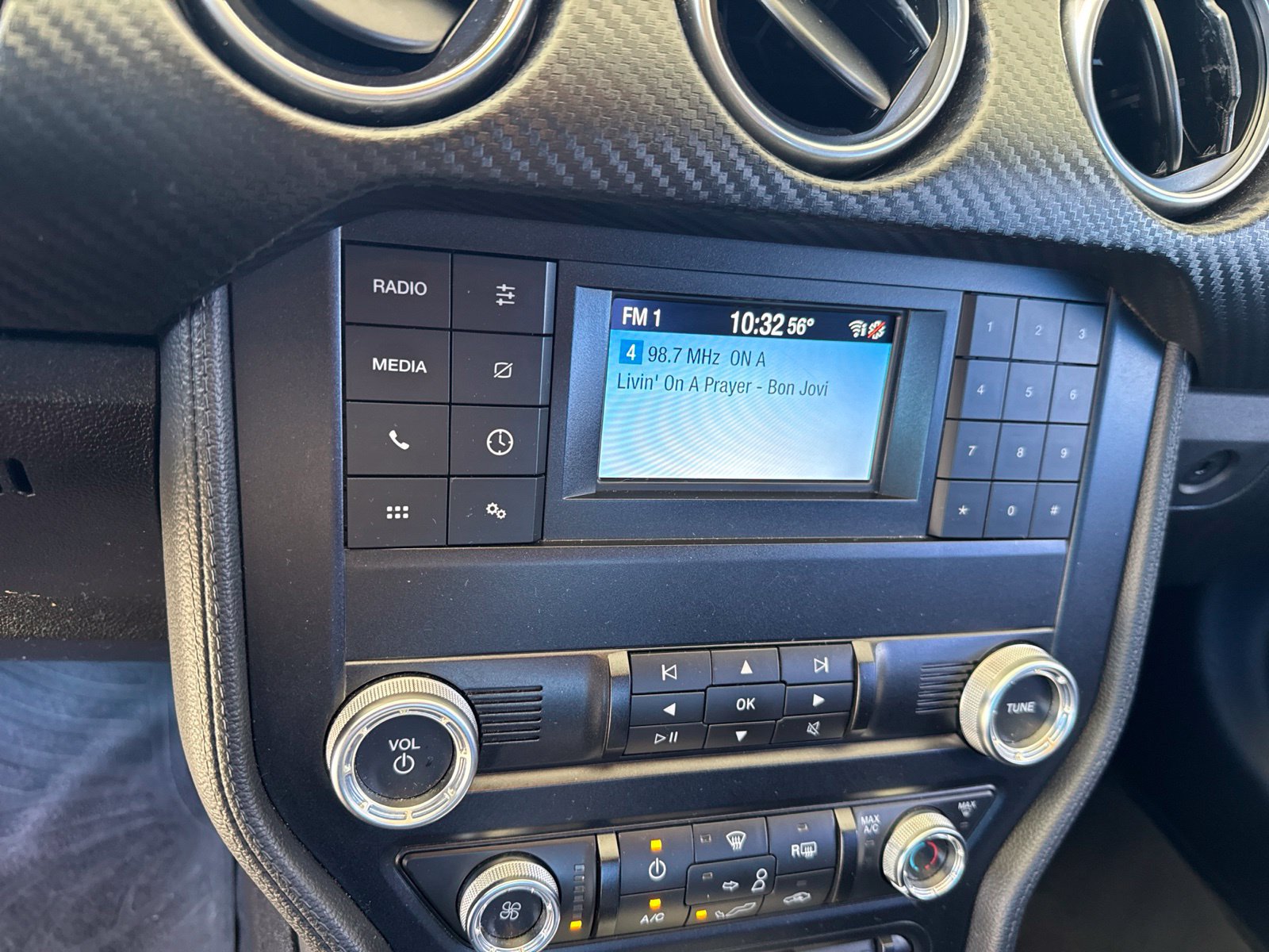 Used 2019 Ford Mustang Coupe RWD image 9