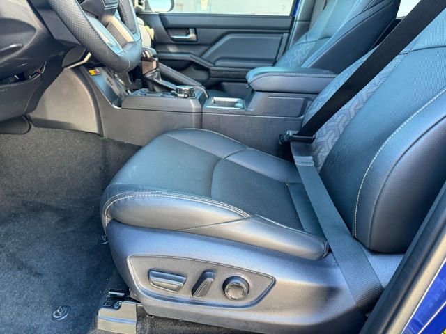 Used 2024 Toyota Tacoma Limited w/ Limited Package (LT) AWD/4WD image 5