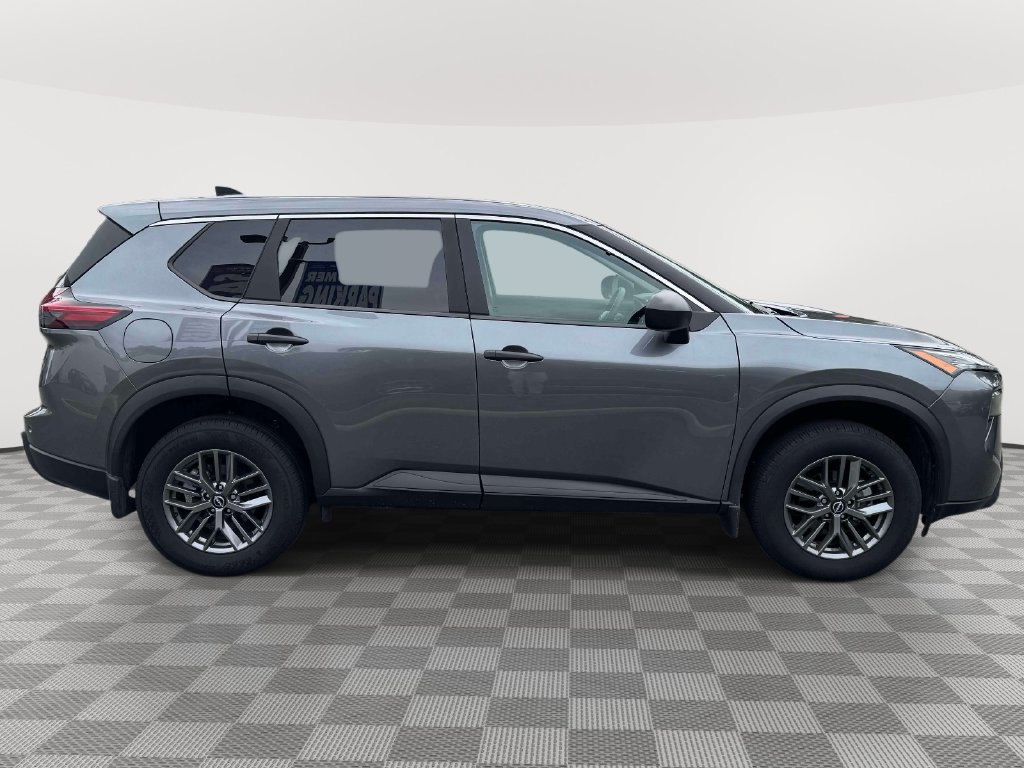 Used 2026 Nissan Rogue S AWD/4WD image 9