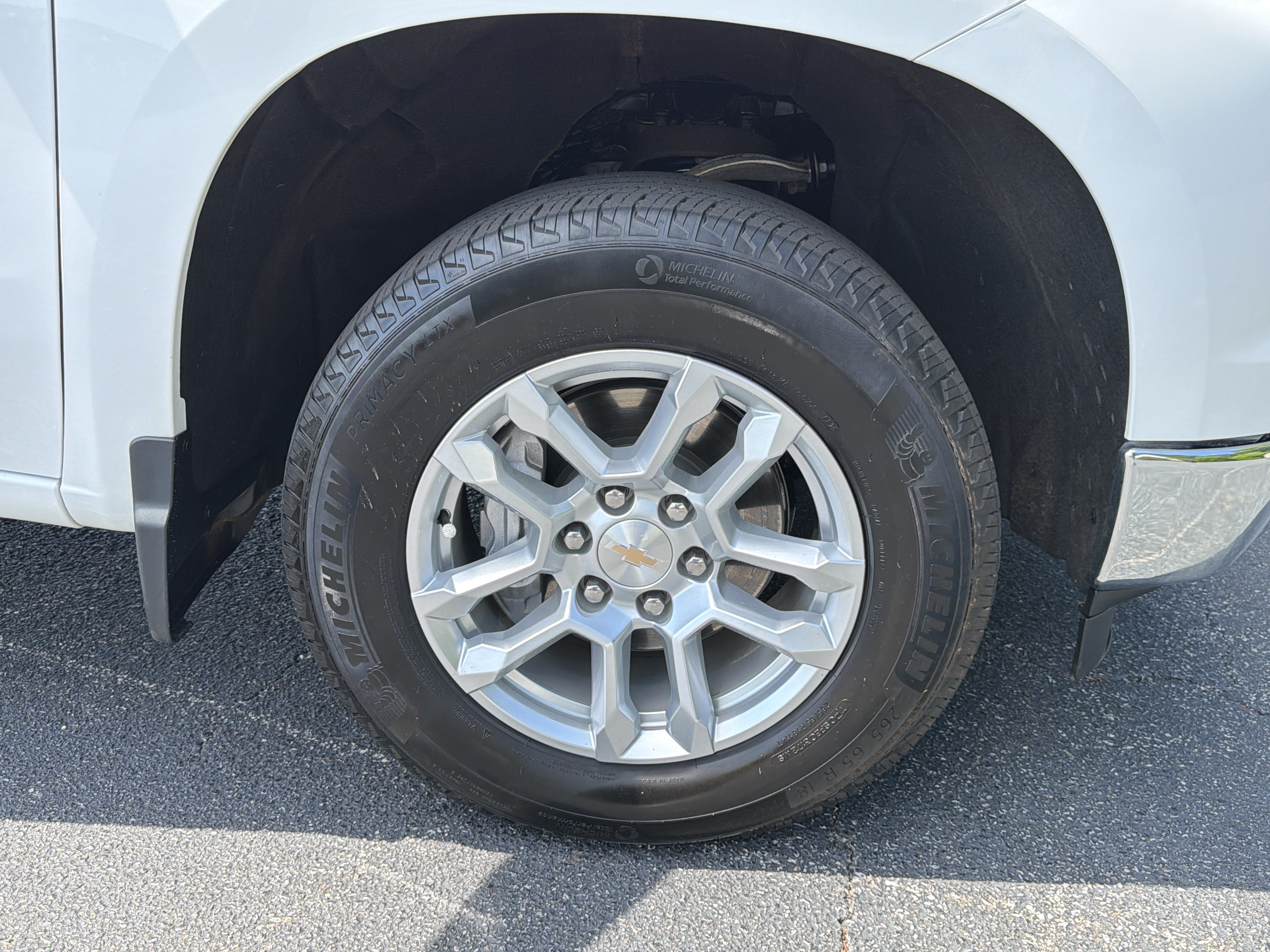 Used 2025 Chevrolet Silverado 1500 LT RWD image 12