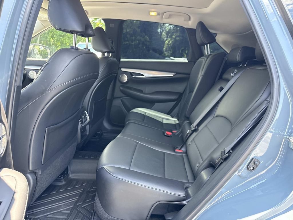 Used 2022 INFINITI QX50 Essential AWD/4WD image 17