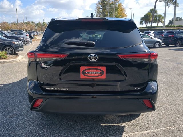 Certified 2022 Toyota Highlander XLE image 5
