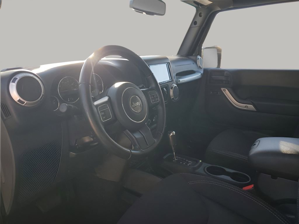 Used 2018 Jeep Wrangler Unlimited Sahara image 27