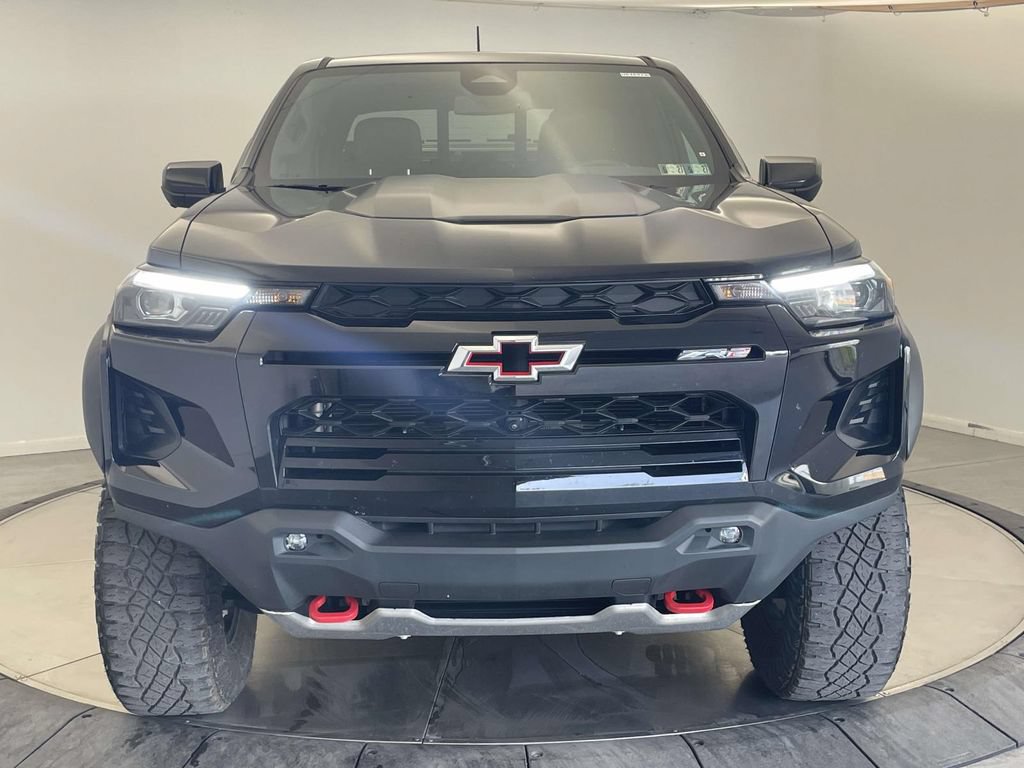 Used 2023 Chevrolet Colorado ZR2 w/ ZR2 Convenience Package III AWD/4WD image 8