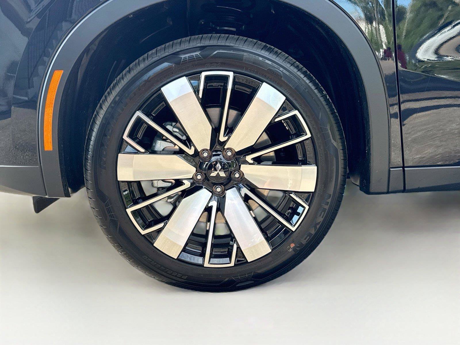 New 2026 Mitsubishi Outlander SE FWD image 33