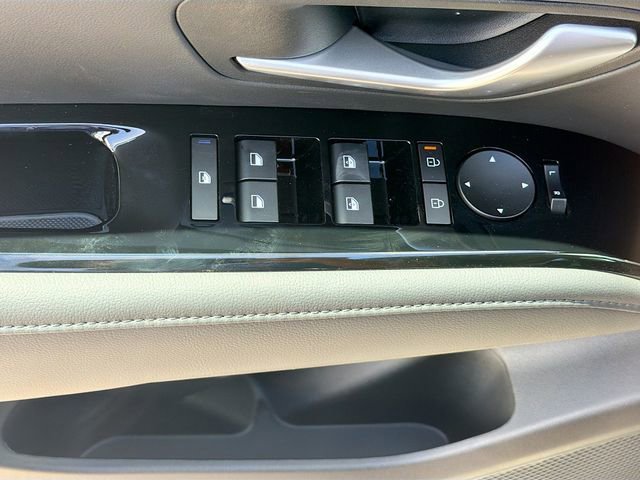 New 2026 Hyundai Tucson Limited image 18