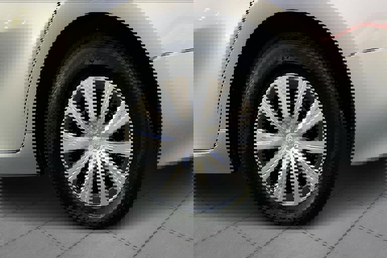 Used 2022 Toyota Camry LE image 11