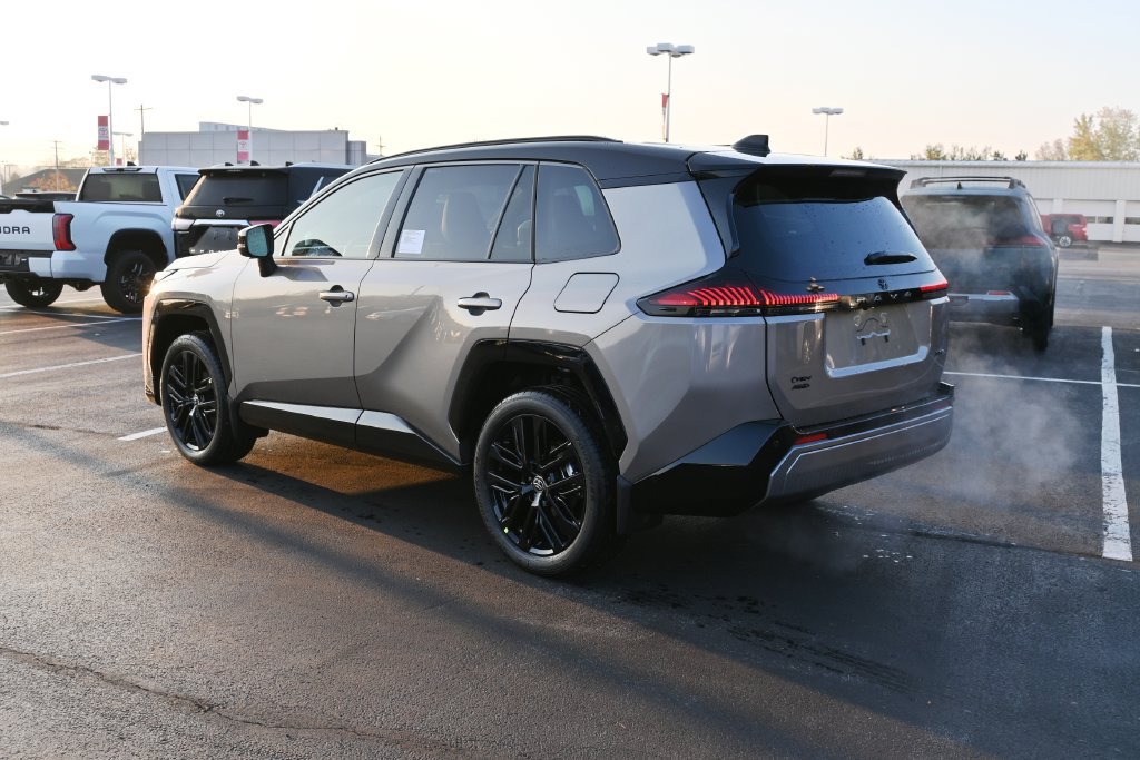 New 2026 Toyota RAV4 XSE w/ Panoramic Sun Roof Package AWD/4WD image 5