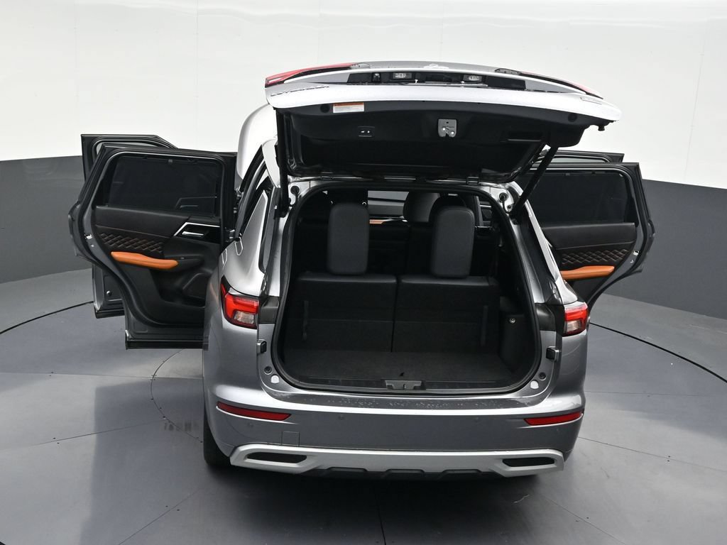 Used 2022 Mitsubishi Outlander SEL AWD/4WD image 34
