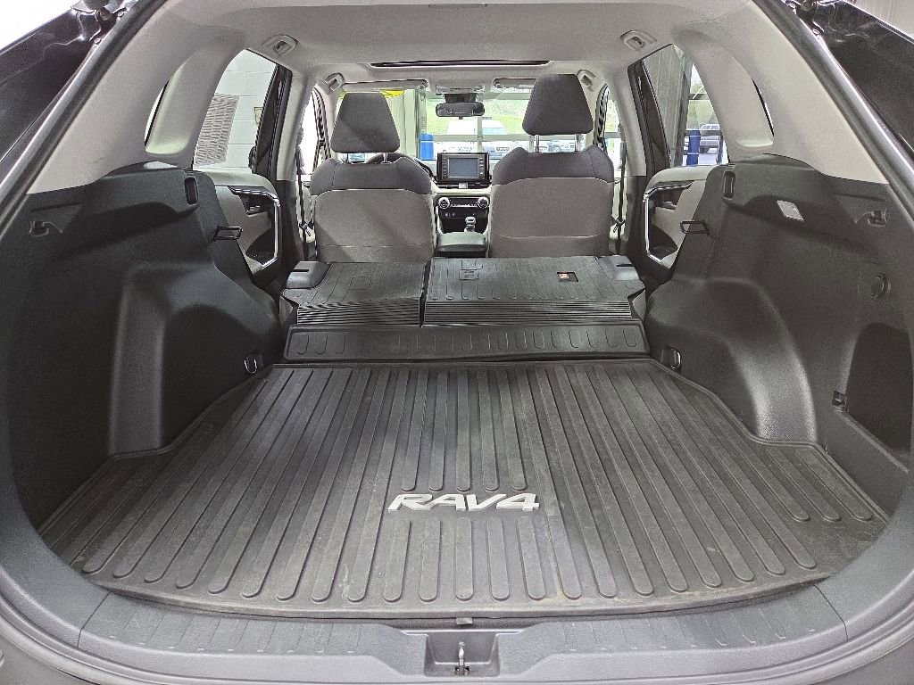 Used 2019 Toyota RAV4 XLE w/ Convenience Package AWD/4WD image 34