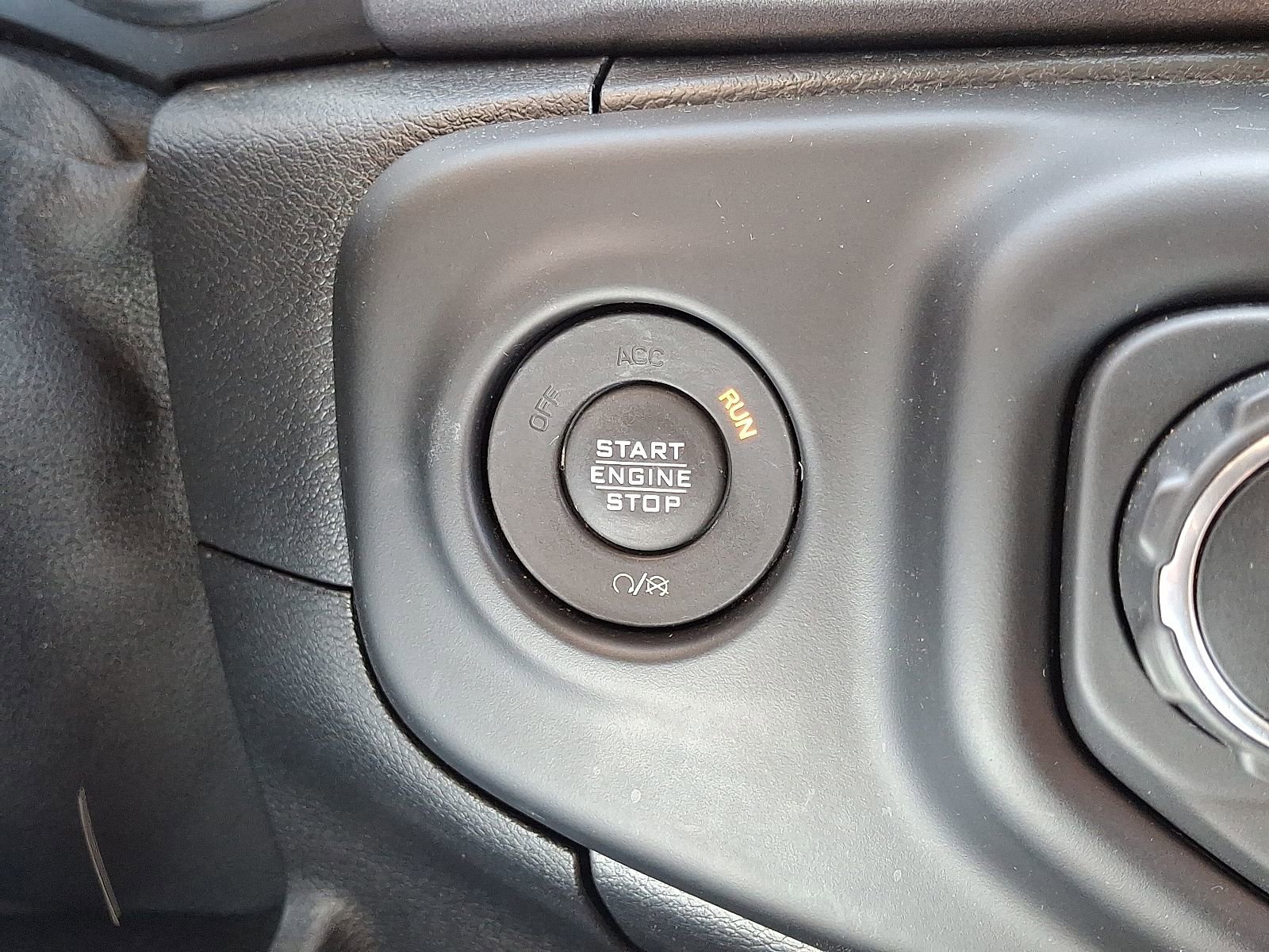 Used 2021 Jeep Gladiator Mojave w/ LED Lighting Group AWD/4WD image 25