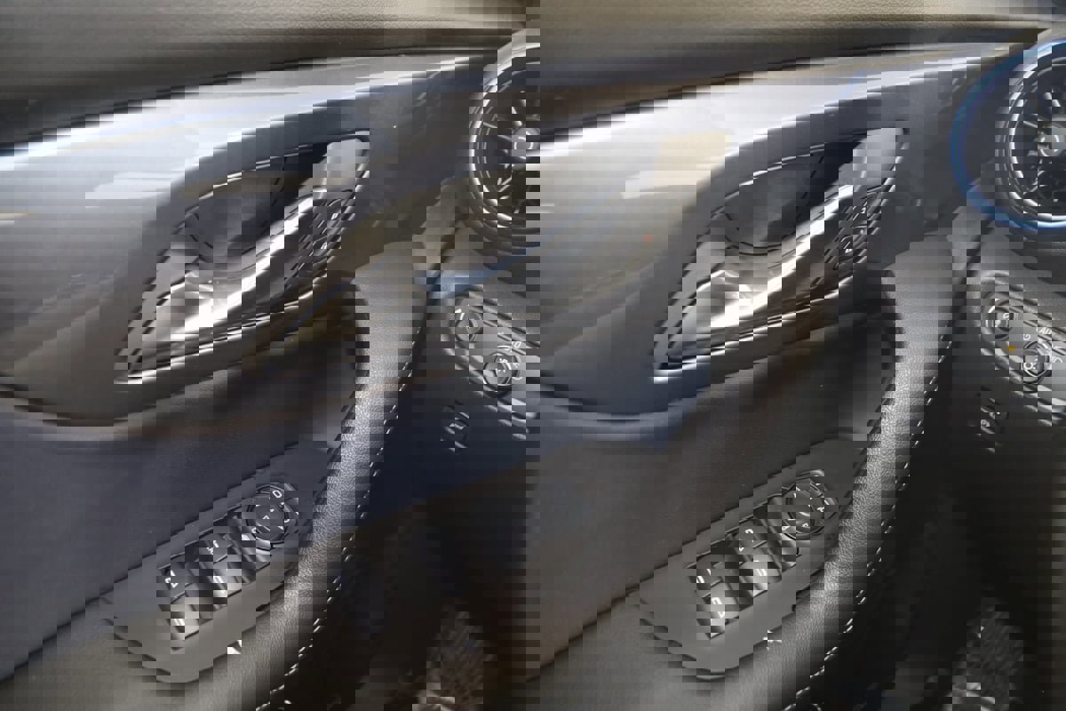 Used 2023 Chevrolet Blazer RS image 35