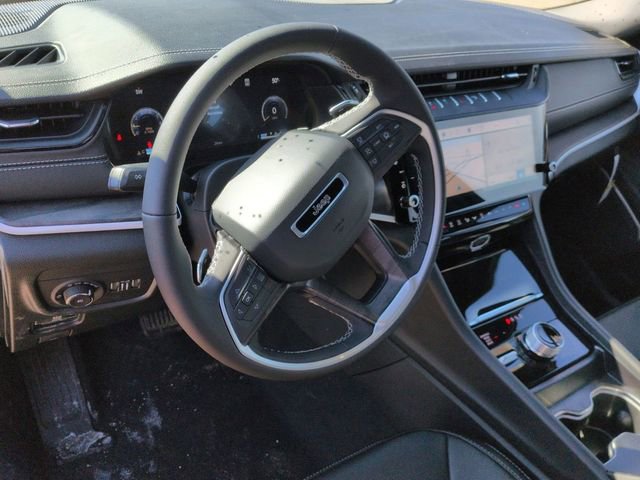 New 2026 Jeep Grand Cherokee L Limited w/ Limited Altitude Package AWD/4WD image 11