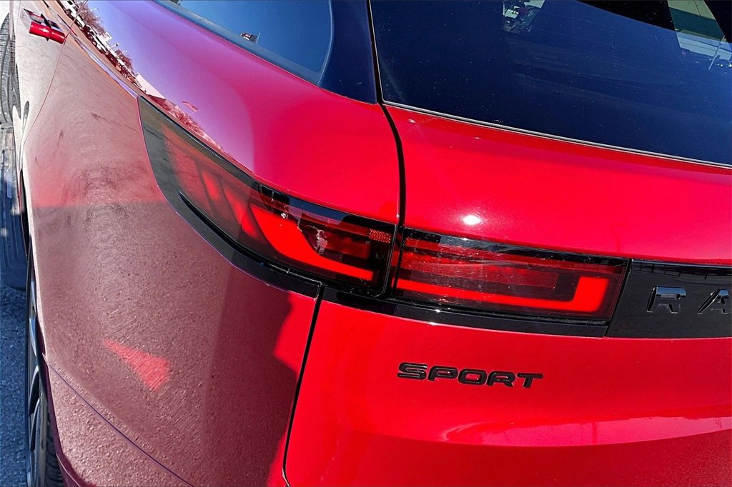 Used 2023 Land Rover Range Rover Sport First Edition image 31