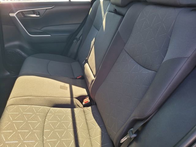 Used 2022 Toyota RAV4 XLE image 13