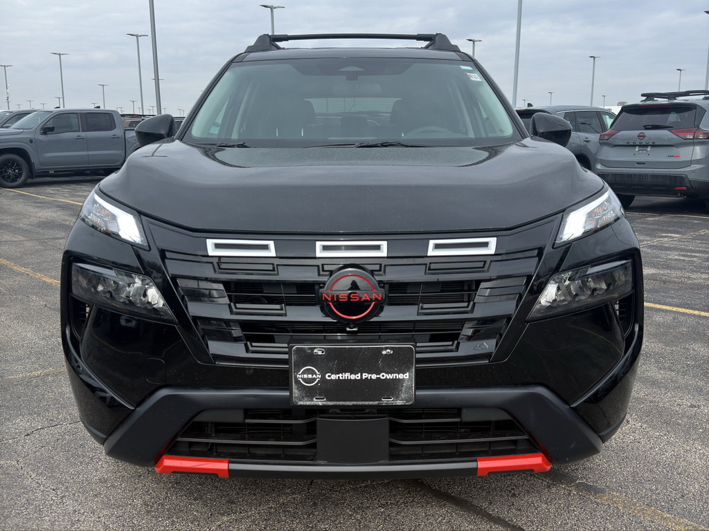 Used 2025 Nissan Rogue SV image 3