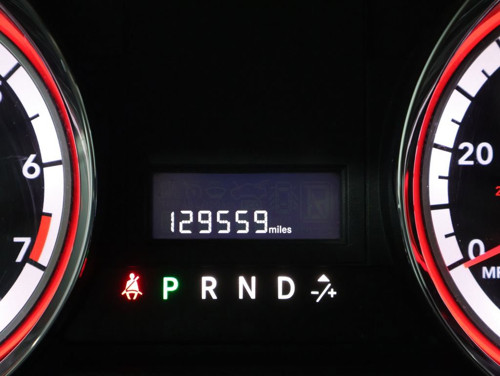 Used 2018 Dodge Grand Caravan SXT image 39