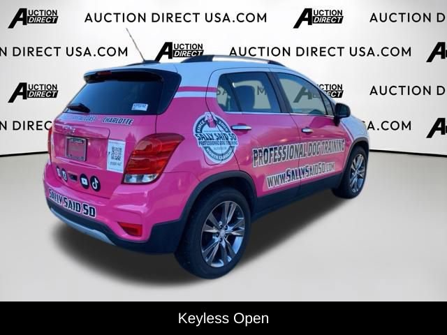 Used 2020 Chevrolet Trax LT w/ LT Convenience Package image 5