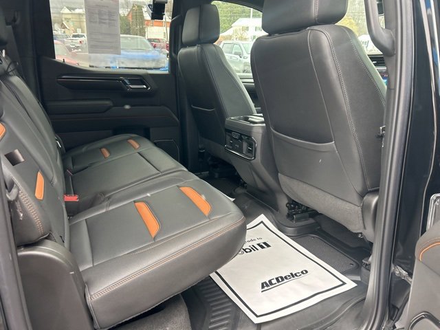 Used 2022 GMC Sierra 1500 AT4 w/ AT4 Premium Package image 11