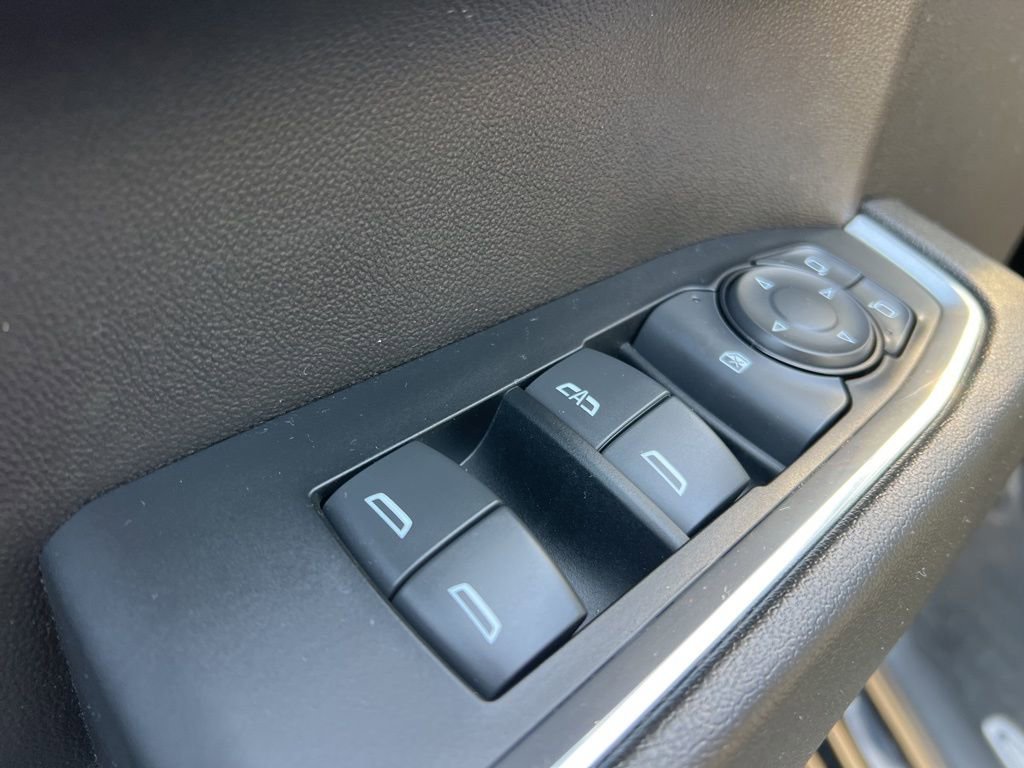 Used 2024 Chevrolet Silverado 1500 LT image 13