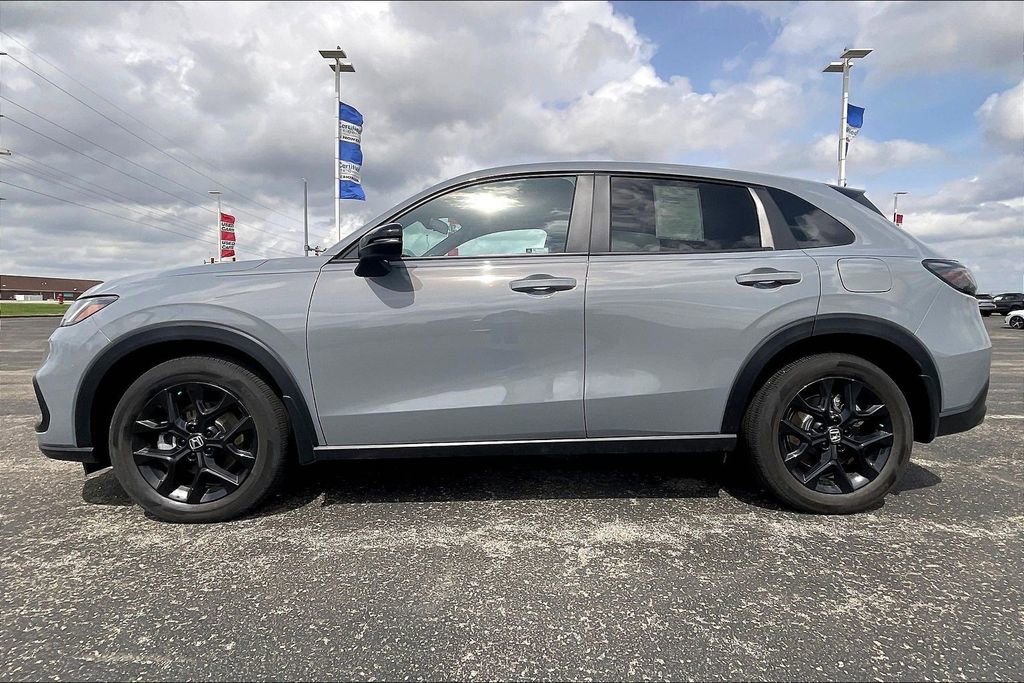 Certified 2024 Honda HR-V Sport image 3