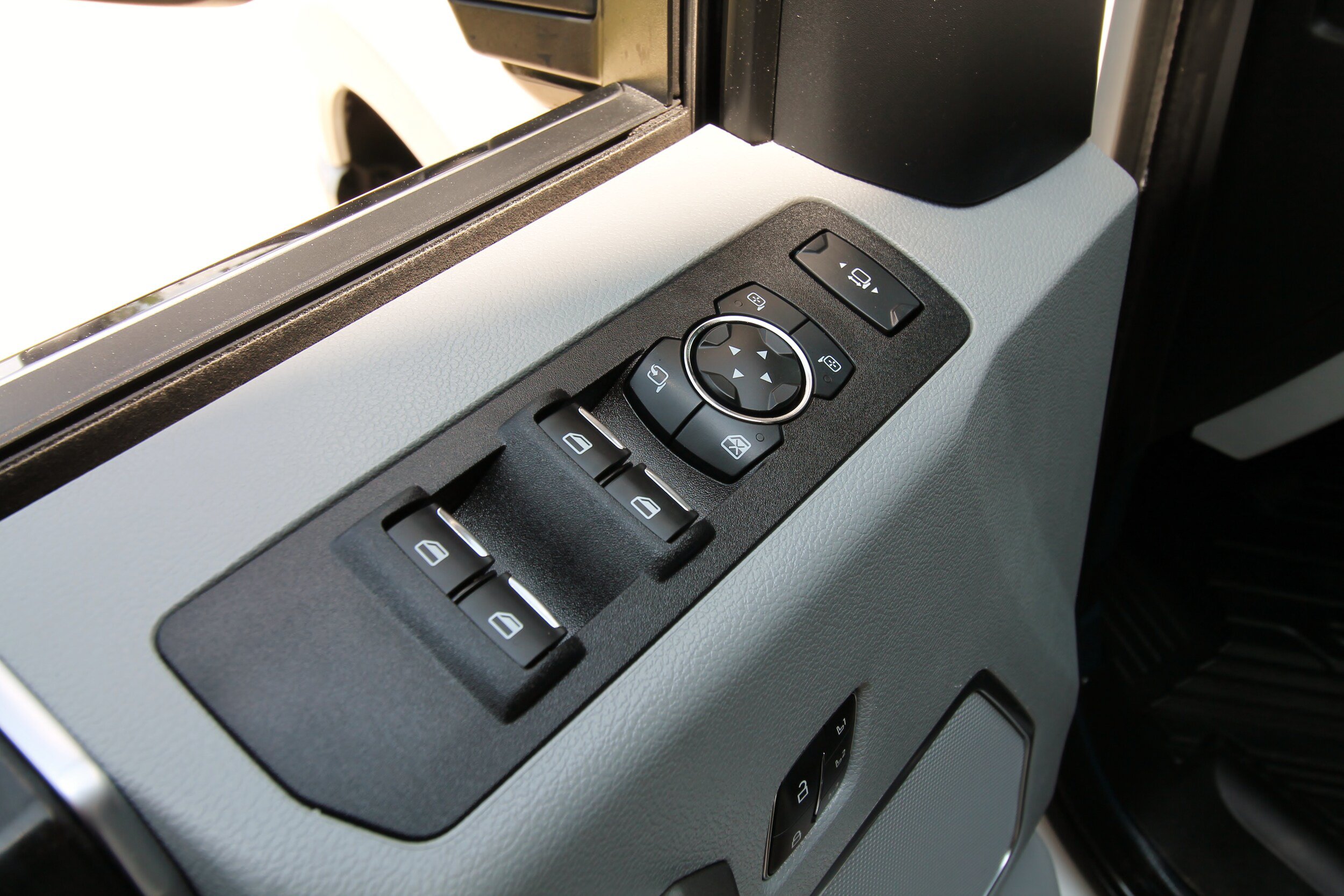 Used 2022 Ford F250 Limited AWD/4WD image 21