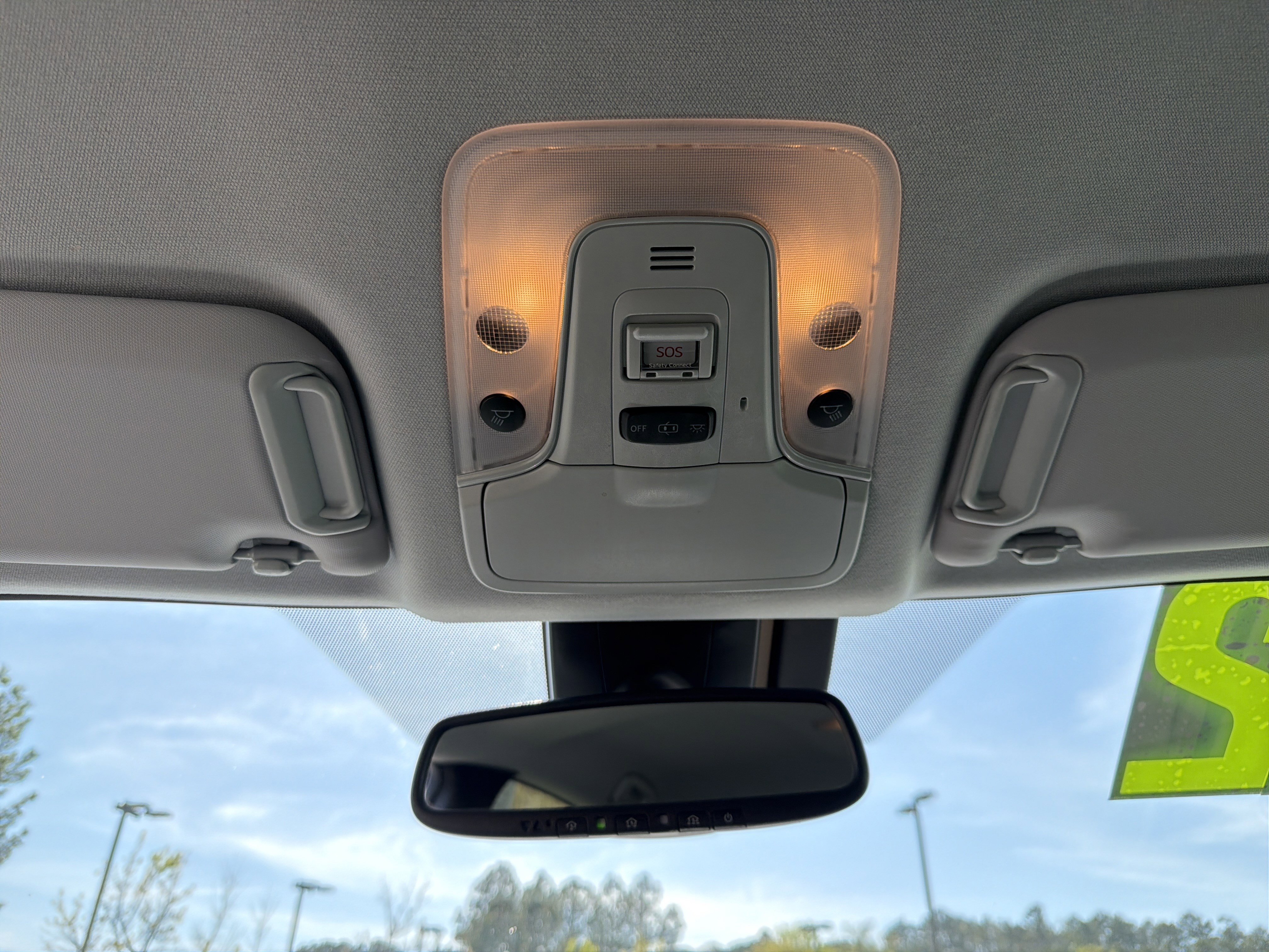 Certified 2022 Toyota Prius Limited image 5