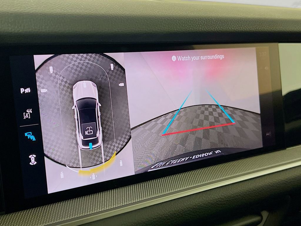 New 2026 Porsche Cayenne Coupe image 17