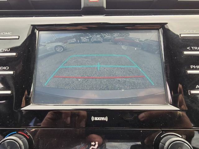 Used 2020 Toyota Camry SE image 21