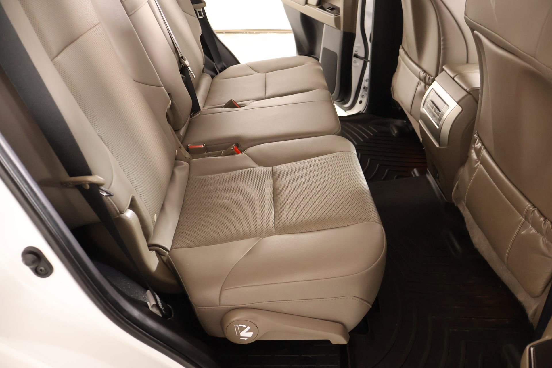 Used 2021 Lexus GX 460 Premium w/ Premium Package image 16