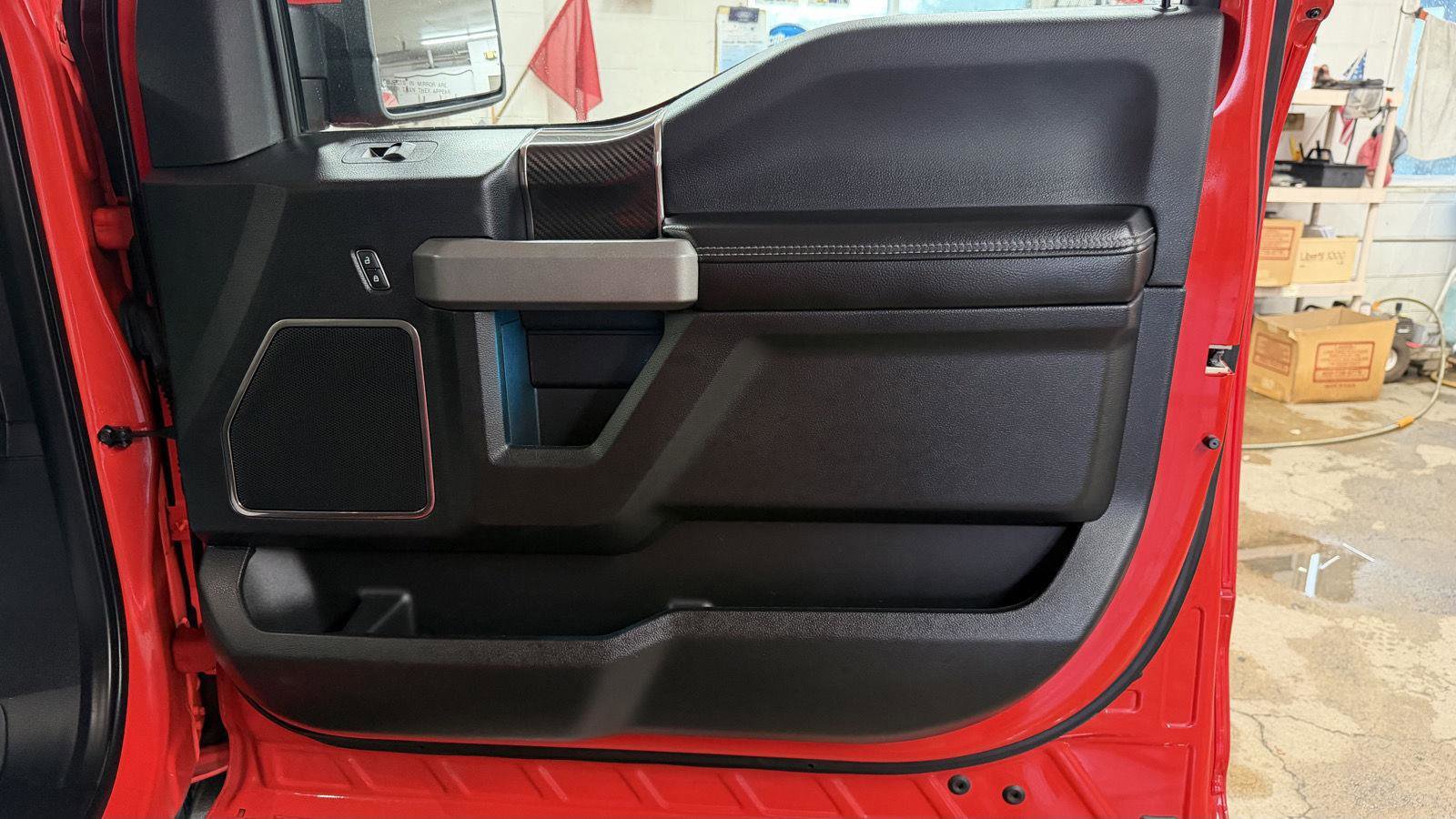 Used 2019 Ford F150 Raptor w/ Equipment Group 802A Luxury image 27