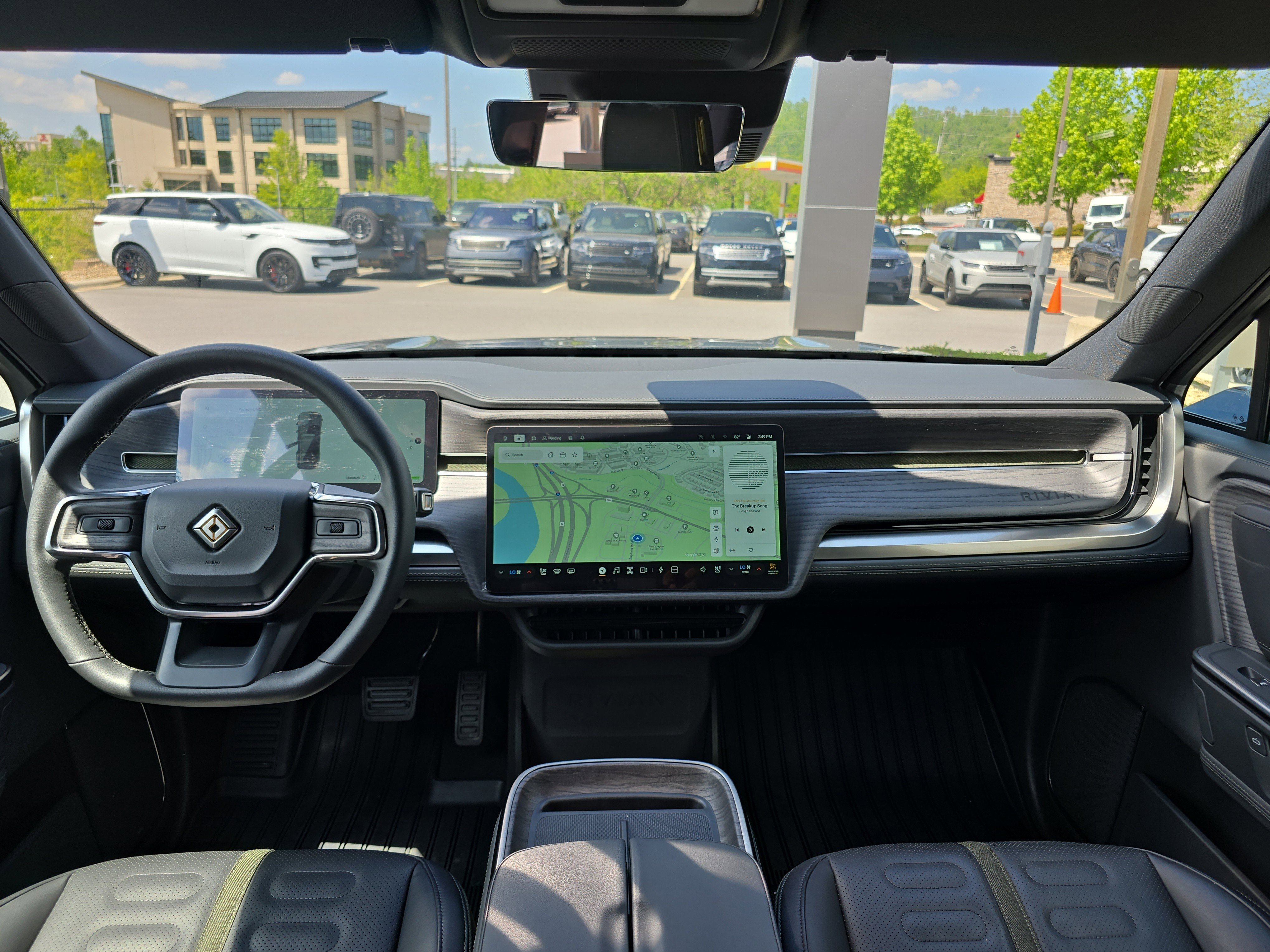 Used 2026 Rivian R1S Adventure image 17