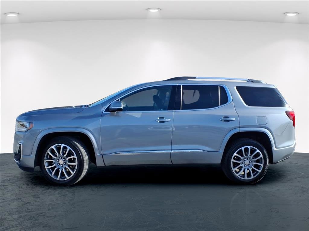 Used 2023 GMC Acadia Denali w/ Denali Ultimate Package image 3