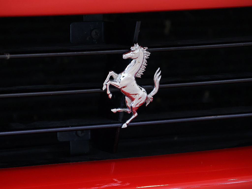 Used 2000 Ferrari 550 Maranello Coupe RWD image 17