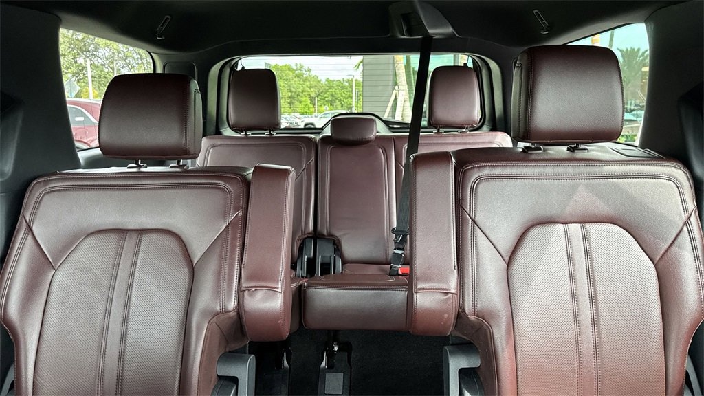 Used 2023 Ford Expedition Limited image 19