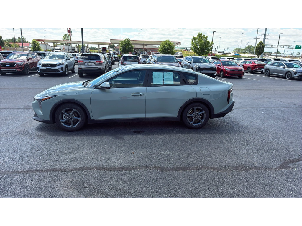 Used 2025 Kia K4 FWD image 27