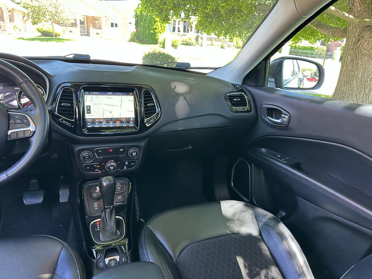 Used 2018 Jeep Compass Latitude w/ Popular Equipment Group AWD/4WD image 10